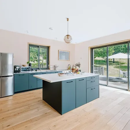 Du Domaine Des Roches Face A La - Acces Direct Holiday home *