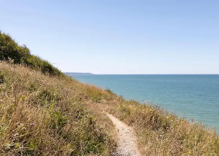 Maison Face A La Dans Un Domaine Ecologique *