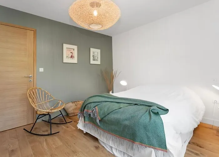 Maison Face A La Dans Un Domaine Ecologique וילרוויל